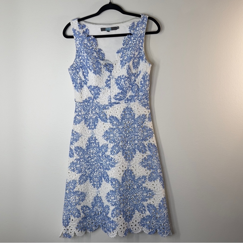 Eva Franco Women’s Size 6 Blue and White Floral Midi Dress